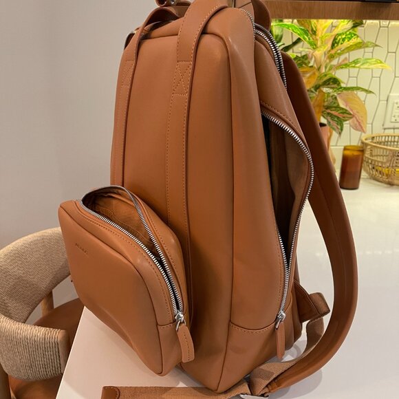 Monos Metro Backpack LIKE NEW - Picture 6 of 9